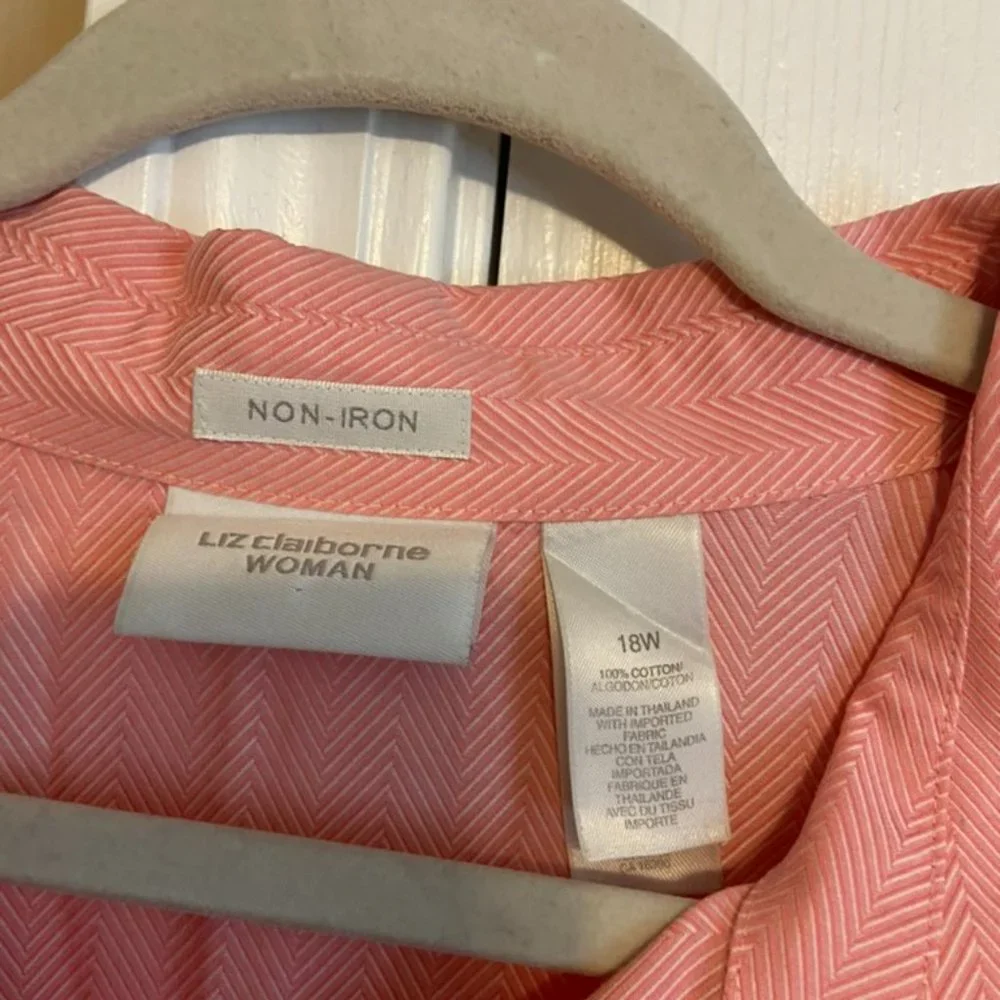 Liz Claiborne Woman - Pink Textured 3/4 Sleeve Button Down - Non-Iron - 18W - Picture 2 of 6